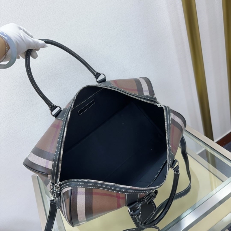 Bv*b*rry travel bags